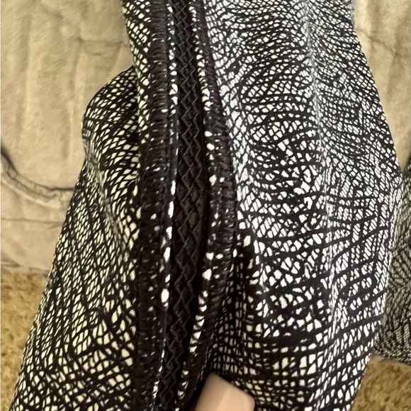 Lululemon leggings - Picture 4 of 4